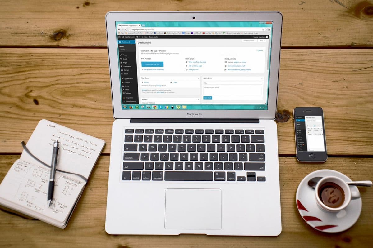 Avery Arjang Shares the Benefits Business Owners Get From Blogging